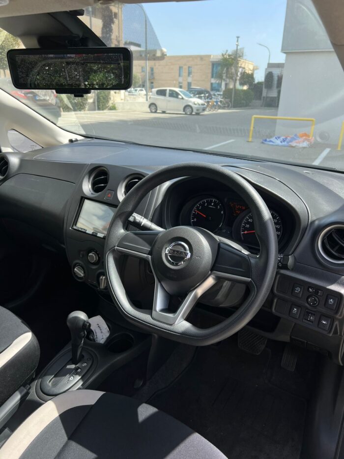 Nissan Note (Black) - Image 2
